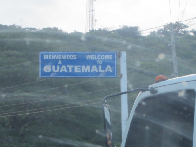 Nach 15 Stunden im Bus: Willkommen in Guatemala.